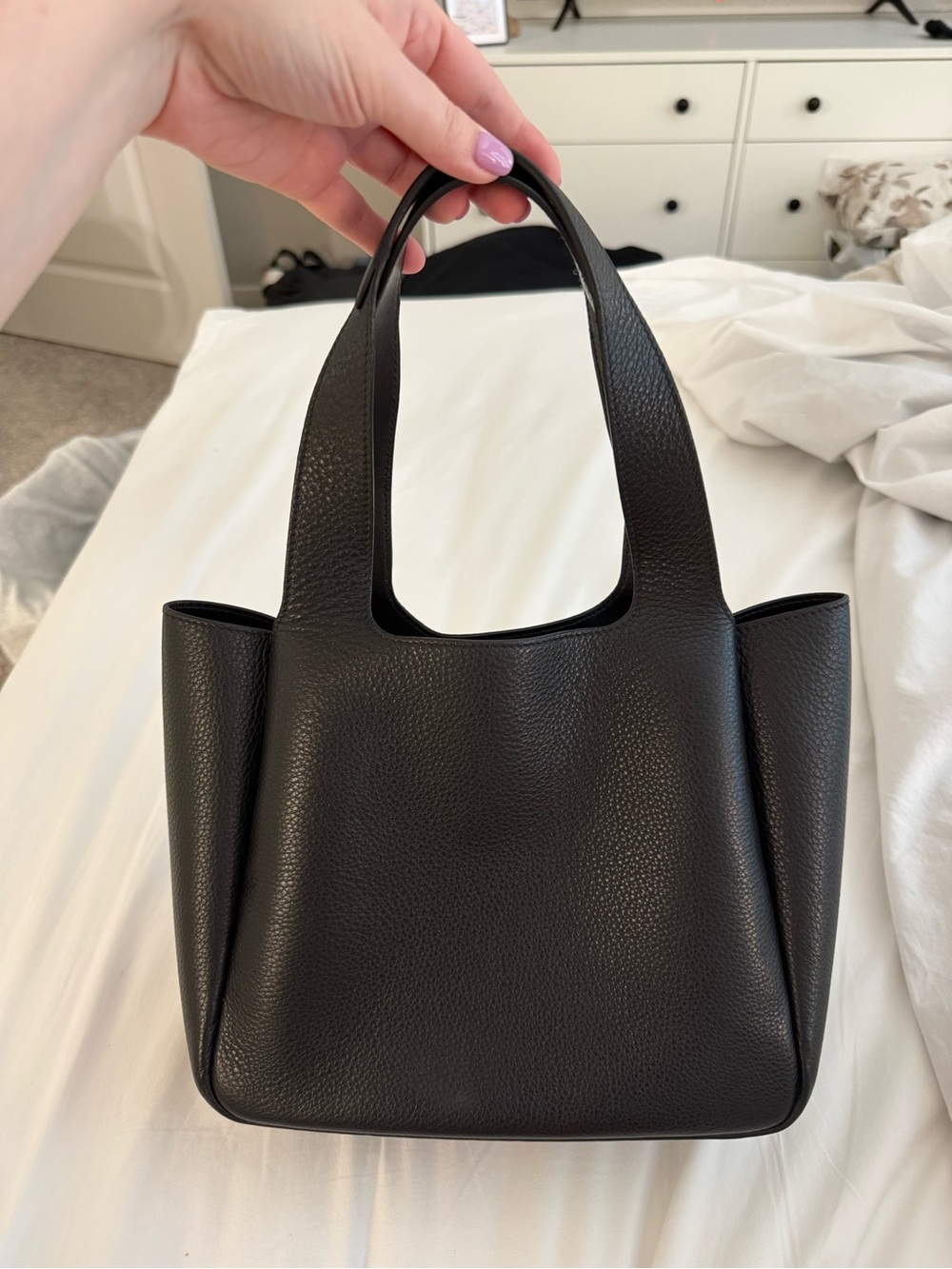 Prada Vitello Daino Soft Medium Dynamique Tote Black - Picture 2 of 4